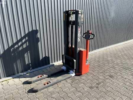 Hochhubwagen 2019  Linde ML10 (1)