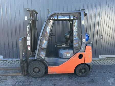 LPG heftrucks 2016  Toyota 8FGF15 (2)