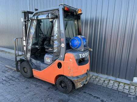 LPG heftrucks 2016  Toyota 8FGF15 (3)