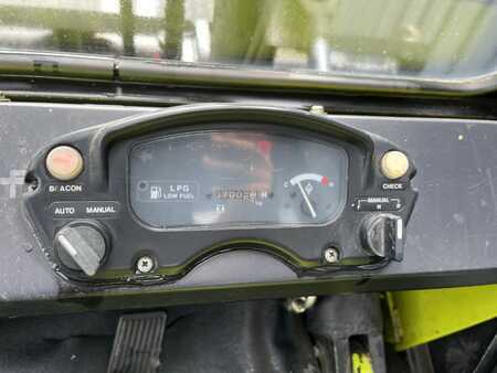 Carretilla elevadora GLP 2000  Clark SF70L (5)