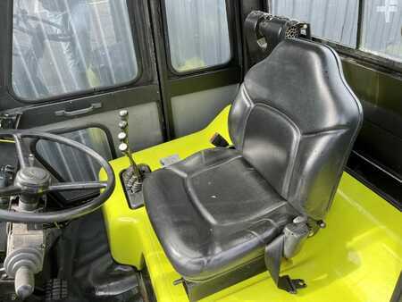 Carretilla elevadora GLP 2000  Clark SF70L (8)