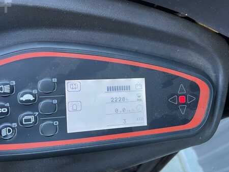 Tractor de arrastre 2019  Linde P60 (6)