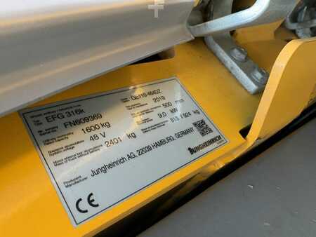 Carrelli elettrici 4 ruote 2019  Jungheinrich EFG316k (4)