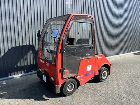 Chariots tracteurs 2018  Tecna VTA15 (1)