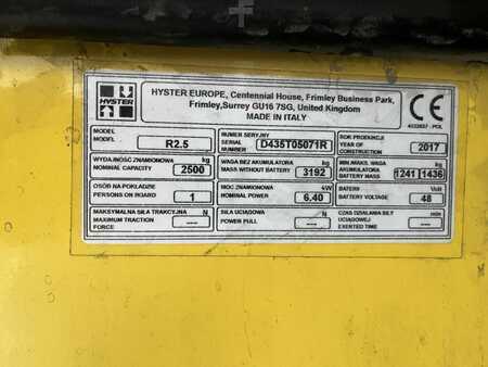 Reach Trucks 2017  Hyster R2.5 (4)