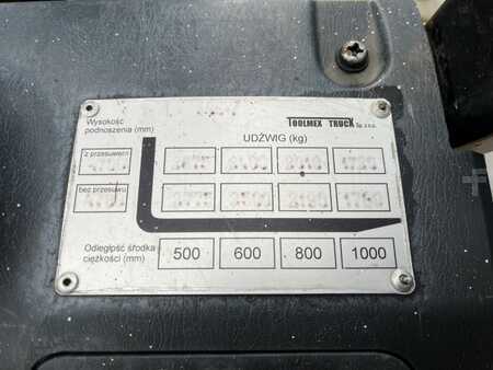 Nestekaasutrukki 2011  Hyundai 30L-7 (5)