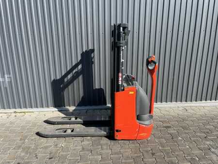 Wózek wysokiego podnoszenia 2017  Linde L10B (2)