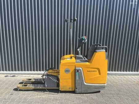 Wózki niskiego podnoszenia 2019  Jungheinrich ERE120 (2)