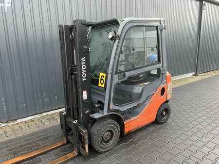 Gas gaffeltruck 2013  Toyota 8FGF15 (1)