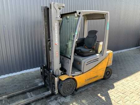 Carrelli elettrici 4 ruote 2020  Jungheinrich EFG316 (1)