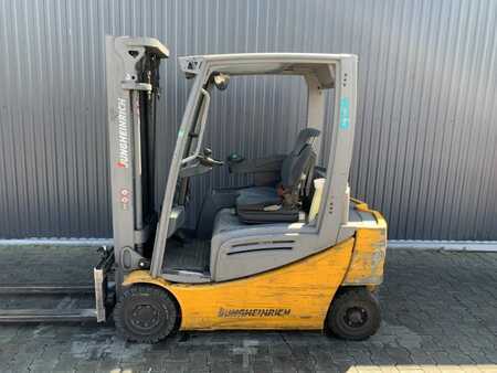 Carrelli elettrici 4 ruote 2020  Jungheinrich EFG316 (2)