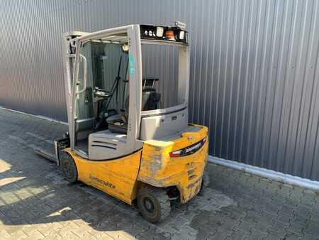 Carrelli elettrici 4 ruote 2020  Jungheinrich EFG316 (3)