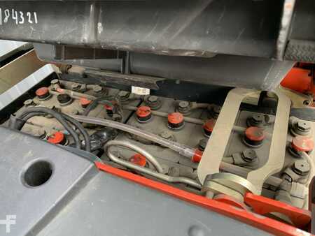 Horizontal Order Pickers 2019  Linde V08 (5)