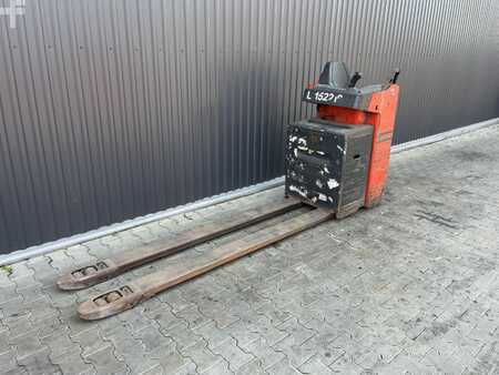 Nízkozdvižný vozík 2018  Linde T25S (1)