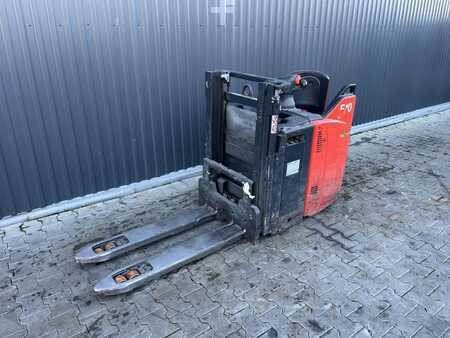 Stacker stå på 2019  Linde D12HPSP (1)