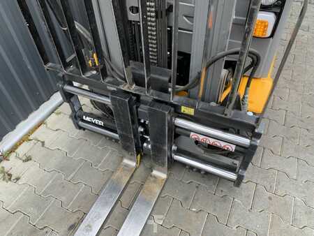 Carrelli elettrici 4 ruote 2020  Jungheinrich EFG316 (7)