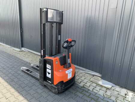 Hochhubwagen 2018  BT SWE120 (3)