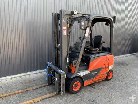 Elektromos 4 kerekű 2018  Linde E16PH-02 (1)