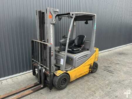 Electric - 4 wheels 2017  Jungheinrich EFG318 (1)
