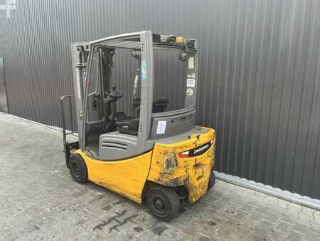Elektro 4 Rad 2017  Jungheinrich EFG318 (3)