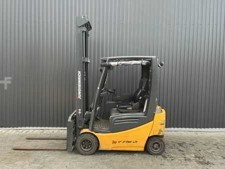 Elektro 4 Rad 2011  Jungheinrich EFG318k (2)