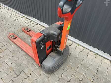 Transpallet elettrici 2021  Linde MT15 (7)