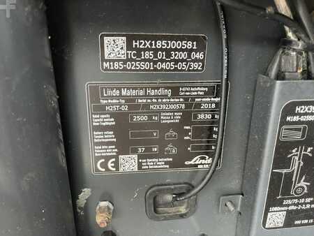 Wózki gazowe 2018  Linde H25T-02 (4)