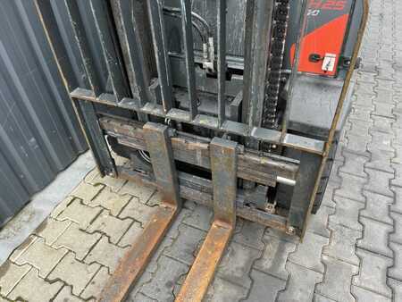 Wózki gazowe 2018  Linde H25T-02 (9)