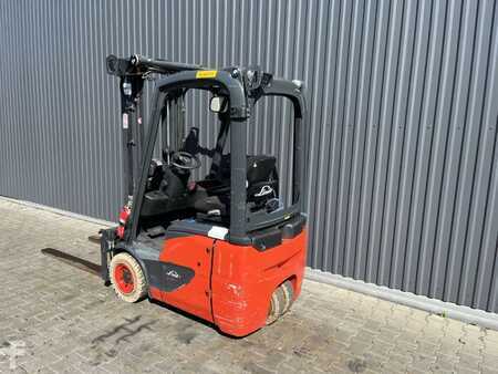 3-wiel elektrische heftrucks 2017  Linde E12-02 (3)
