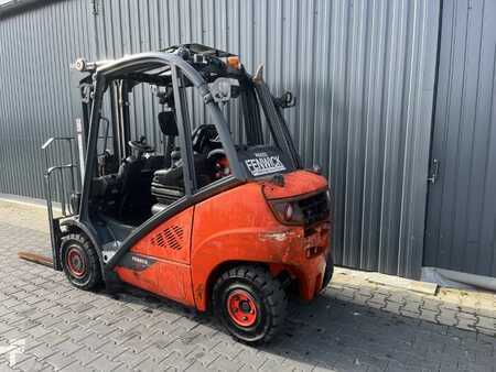 Wózki gazowe 2020  Linde H25T-02 (3)