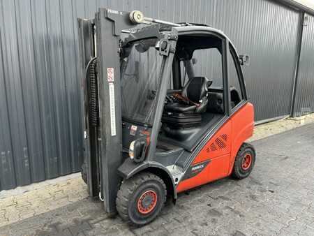 Wózki gazowe 2020  Linde H25T-02 (1)