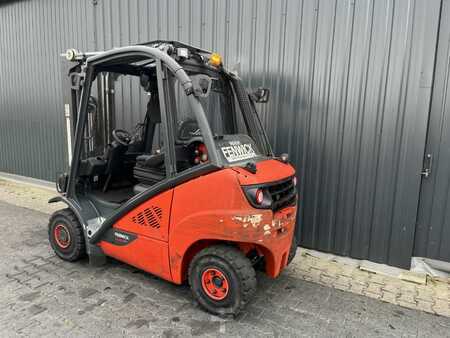 Wózki gazowe 2020  Linde H25T-02 (3)