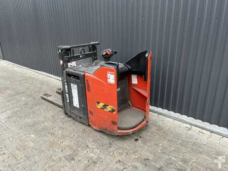Wózki z platformą operatora 2012  Linde L12LSP (3)