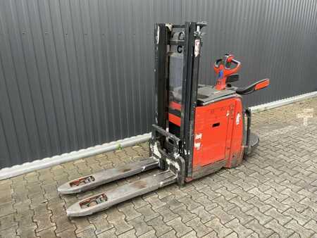 Fahrerstandstapler 2020  Linde D10AP (1)