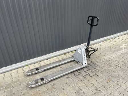 Transpallet manuali 2016  Still NV2 300TZ (1)
