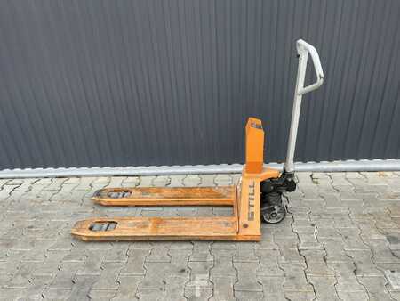 Transpallet manuali 2009  Still HP25W (2)
