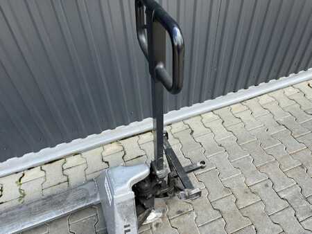 Transpallet manuali 2016  Still NV2 300TZ (5)