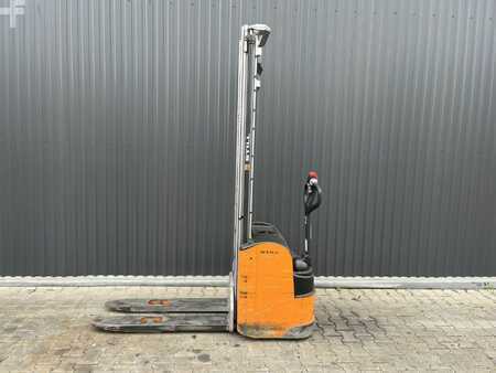 Stacker pedestre 2005  Still EGV14 (2)