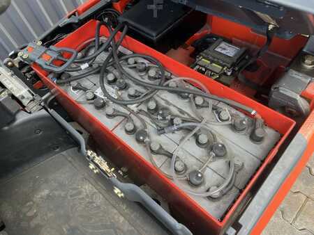 3-wiel elektrische heftrucks 2015  Linde E12-02 (8)