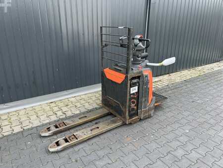 Låglyftare El 2018  BT LPE200 (1)