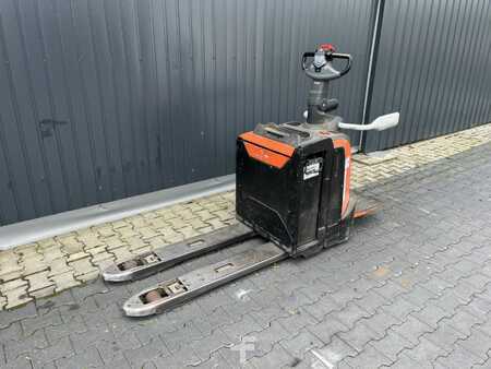 Låglyftare El 2016  BT LPE200 (1)