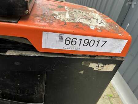 Horizontale orderpickers 2018  BT OSE250 (4)