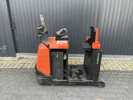 Chariots tracteurs 2020  BT TSE300 (2)