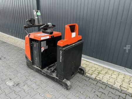 Chariots tracteurs 2020  BT TSE300 (3)