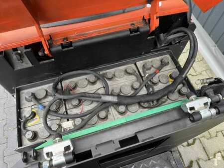 Chariots tracteurs 2020  BT TSE300 (5)