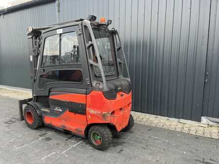 Elektryczne 4-kołowe 2022  Linde E35HL-01 (3)