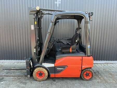 Elektryczne 4-kołowe  Linde E16P-02 (2)