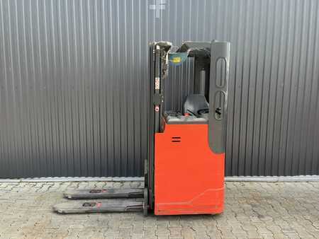 Stacker com assento 2017  Linde L12R (2)
