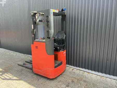 Stacker com assento 2017  Linde L12R (3)