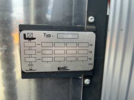 Stacker com assento 2017  Linde L12R (5)